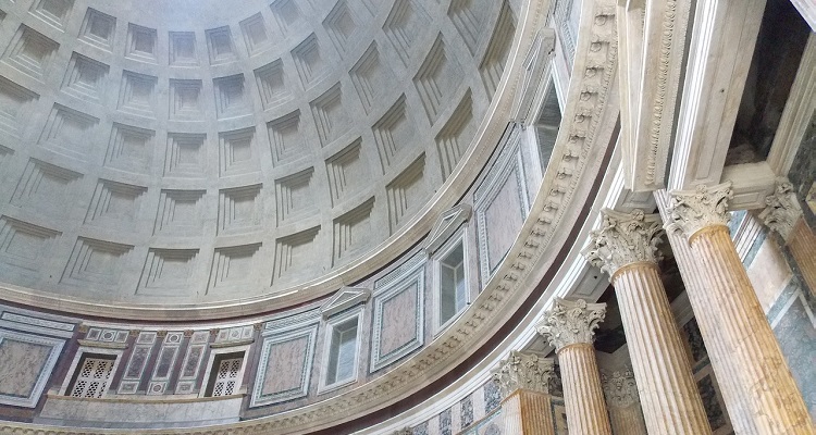 Egitto a Roma: la cupola del Pantheon vista dall'interno