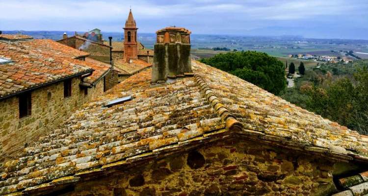 Umbria: tetti visti da Palazzo Baldeschii, Paciano - Umbria
