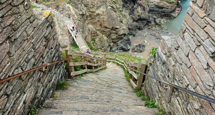 Inghilterra: scalini del castello di Tintagel