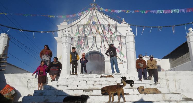 Inseguendo le ombre dei colibrì: Chichicastenango