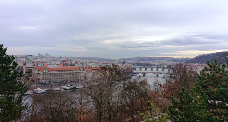 Vista su Praga dai Giardini di Letná 
