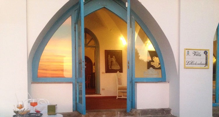 Ischia: finestra della casa di Luchino Visconti