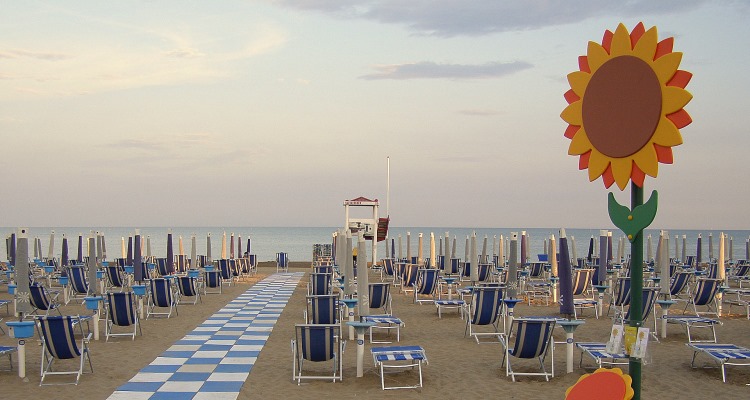 Girasole gigante sulla spiaggia di Jesolo