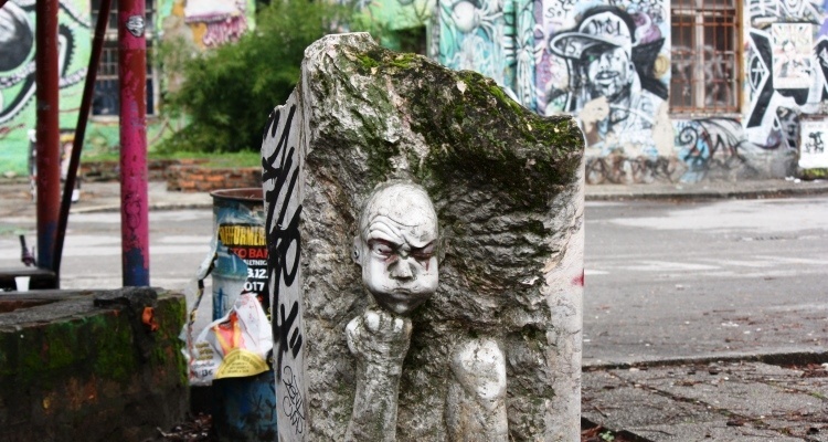 Statua di Metelkova