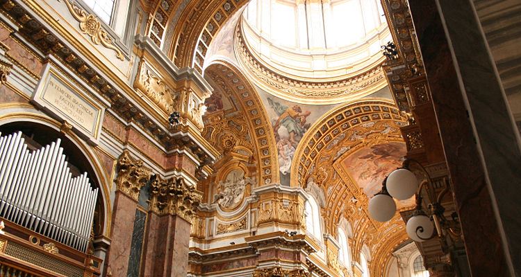 Interno di Santi Ambrogio e Carlo al Corso