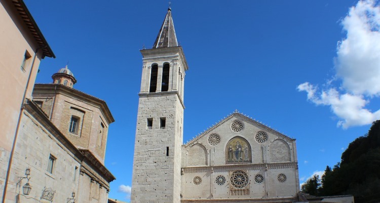 Tetto e campanile del duomo di Spoleto