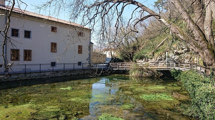 Il fascino discreto della Slovenia: le acque trasparenti di Vipava