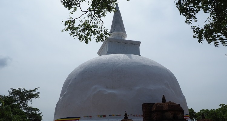 La stupa Kiri Vihara a Polonnaruwa