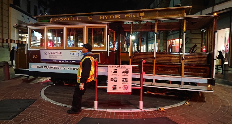 Tram vuoto a San Francisco