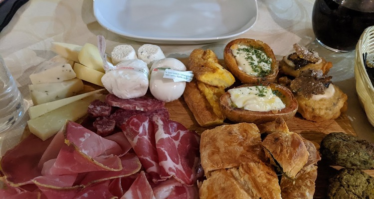 Weekend in Abruzzo: antipasto misto al ristorante La Rimessa, a Castel di Sangro