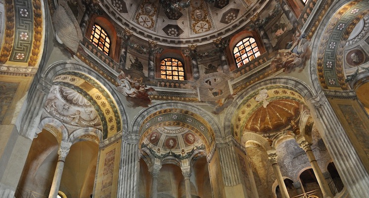Siti UNESCO italiani: mosaici della cupola di una delle chiese di Ravenna