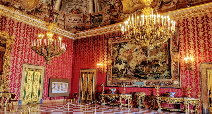 72 ore a Napoli: i sontuosi interni di Palazzo Reale
