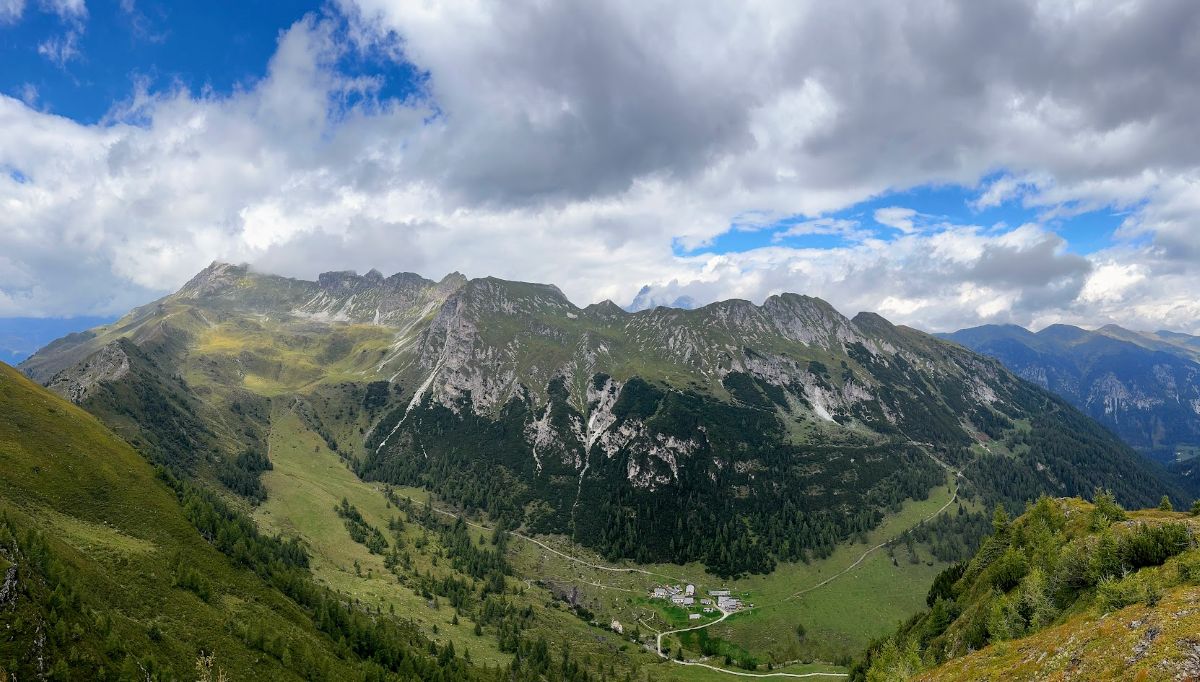 Vista dal Monte Cavallo sopra Vipiteno, Alto Adige